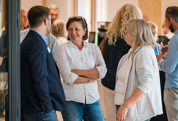 Website_UVM-Akademie_MUT_60x244