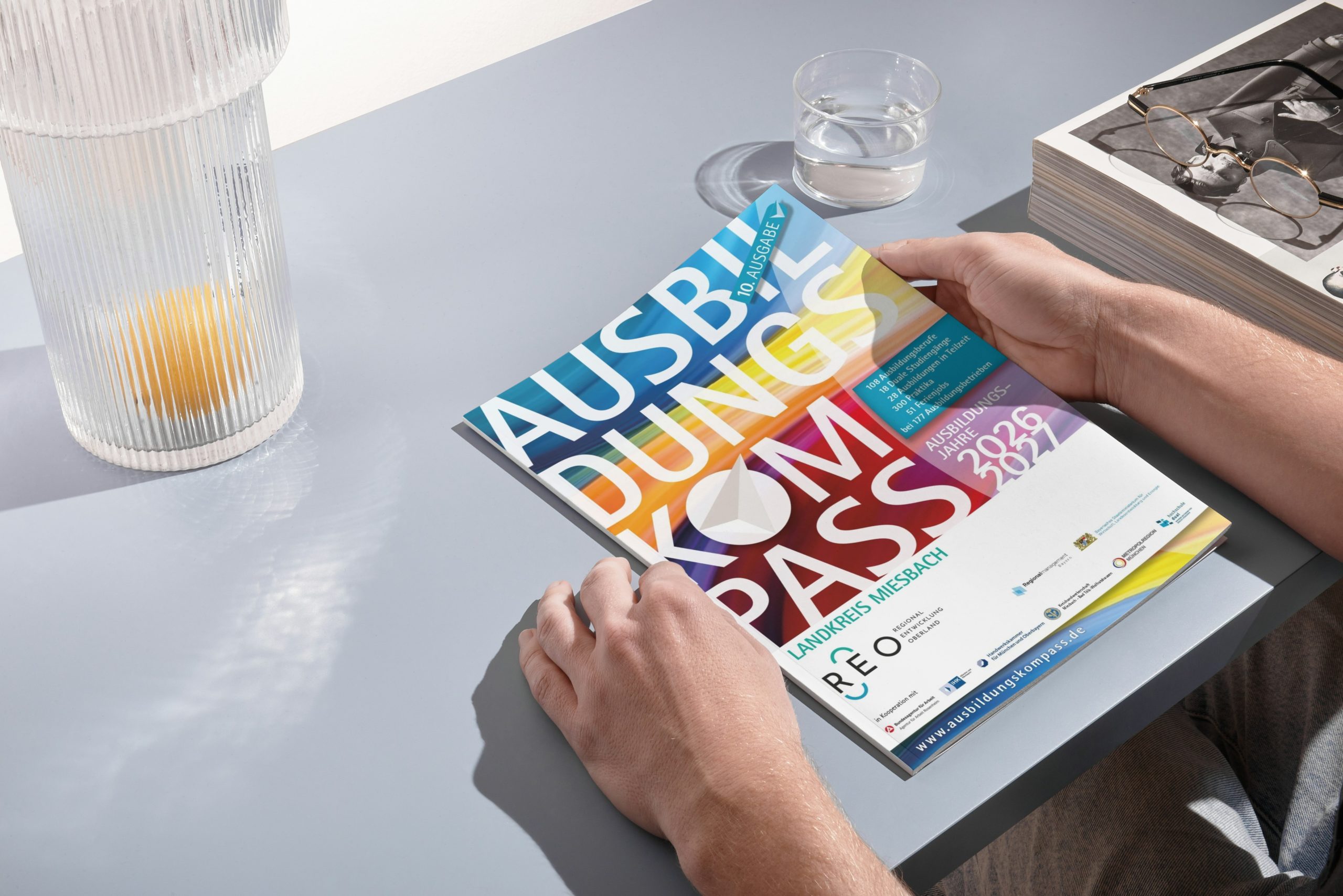 20260122_PM_REO_Ausbildungskompass_10 Jahre Ausbildungskompass Landkreis Miesbach_Heft