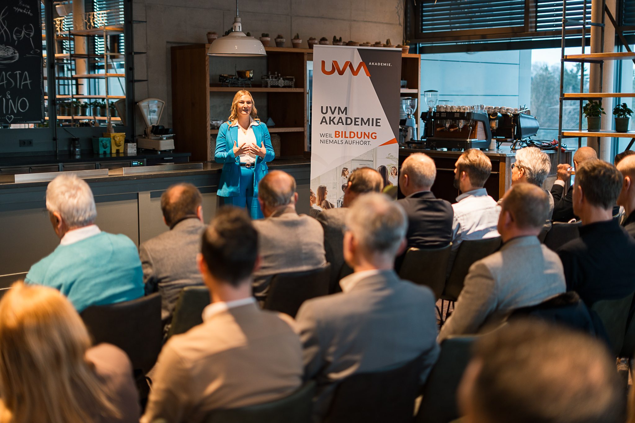 UVM Akademie Mut-081